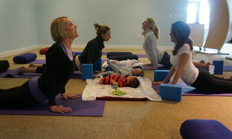 Parent-baby-yoga